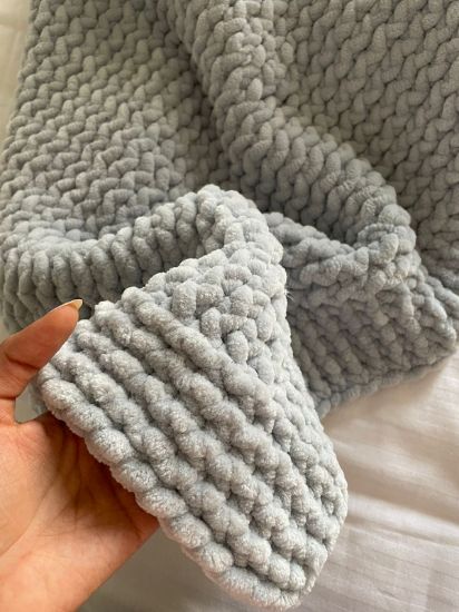 Picture of Baby blanket in light grey 